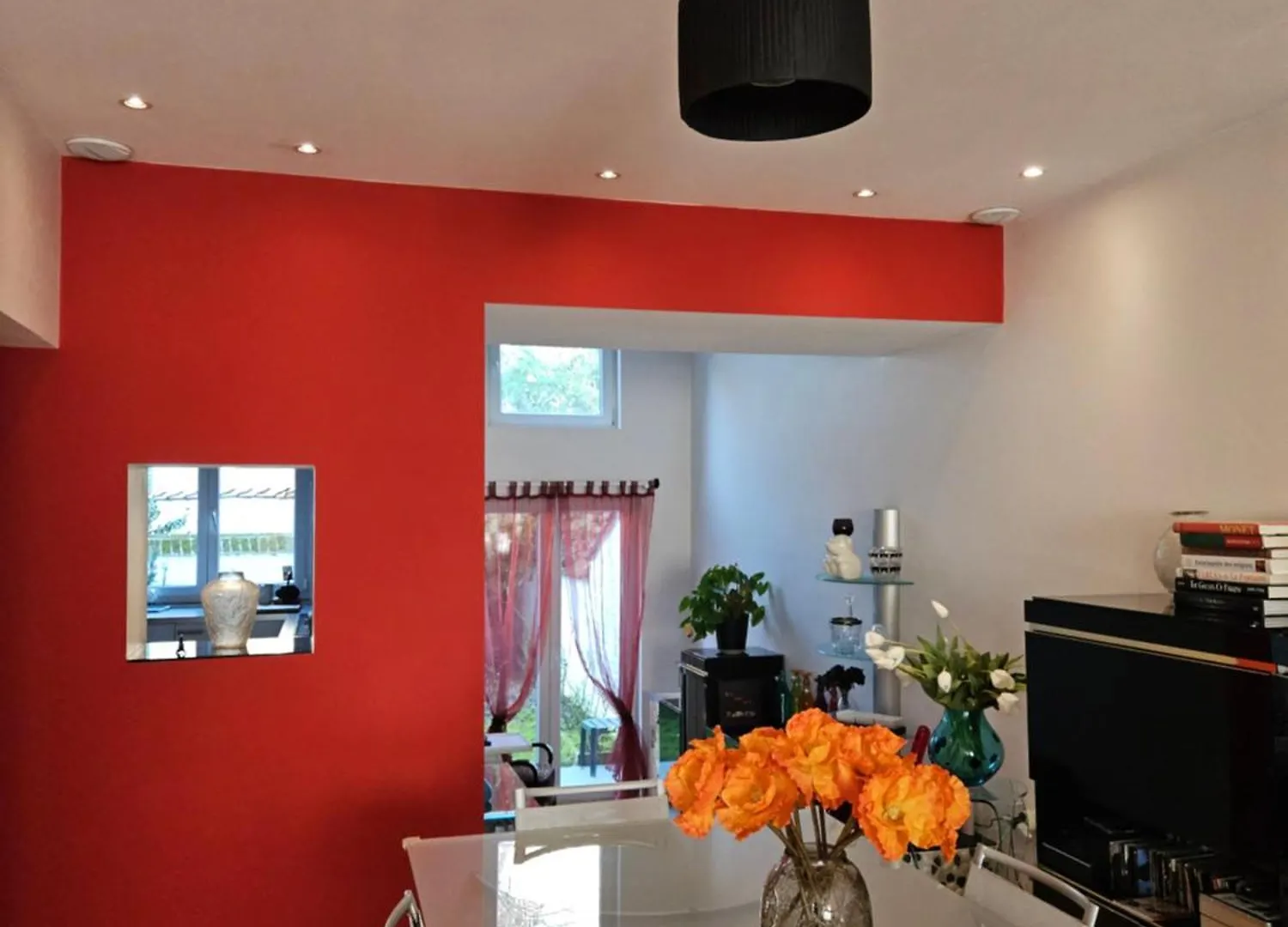 Modern Duplex With Garden location